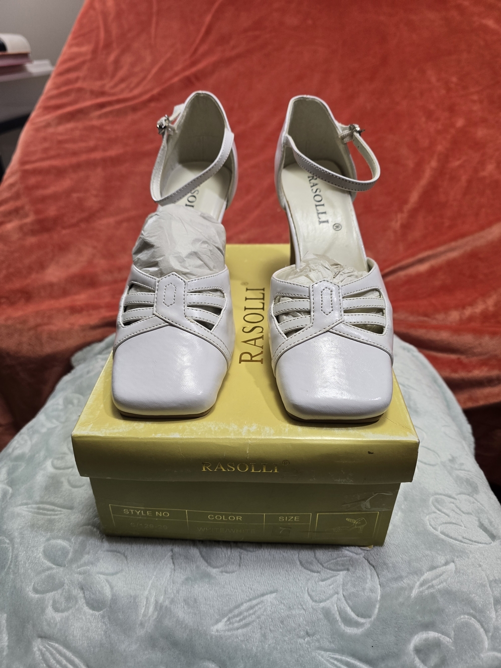 Rasolli White Ankle-Strap Square-Toe Dress Heels Size 7